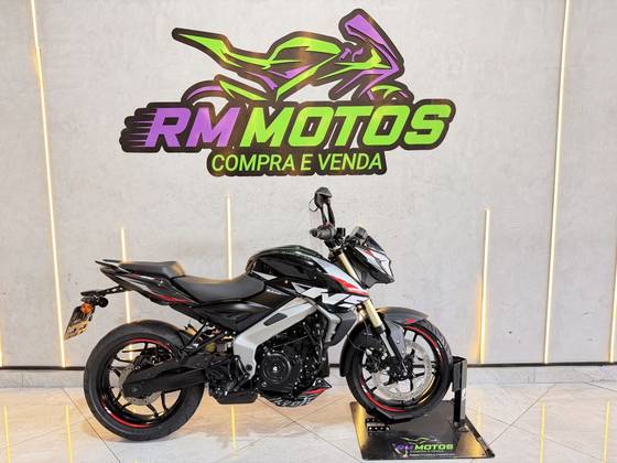 BAJAJ DOMINAR NS400Z BAJAJ DOMINAR NS400Z